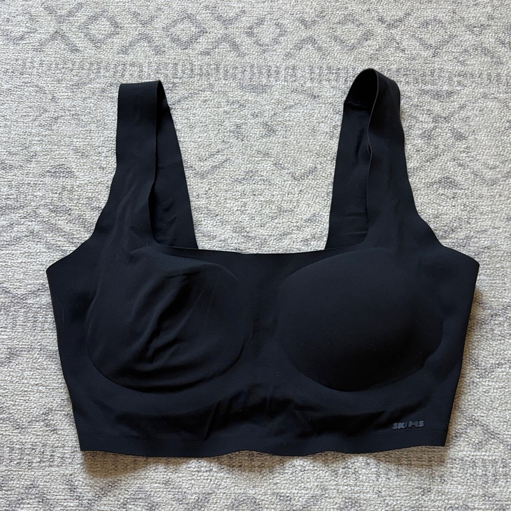 SKIMS Black Women's Bra